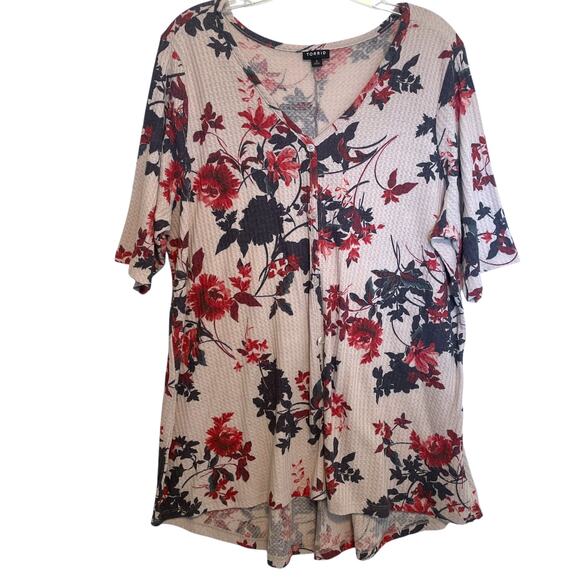 Torrid Hilo Floral Waffle Knit Tee Womens 1X Favorite V-Neck Tunic Top - Picture 2 of 10